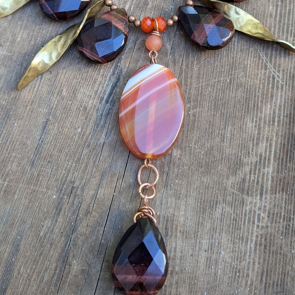 Fringe Collar Agate Nevklace - Picture 5 of 9